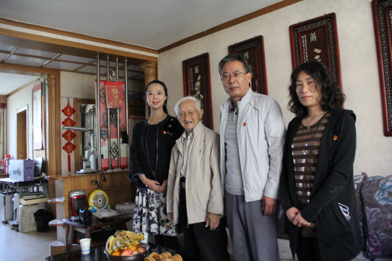 中共青海省第三建筑工程有限公司支部委員會(huì)開(kāi)展&ldquo;走訪慰問(wèn)暖人心，紅色精神永傳承&rdquo;活動(dòng)