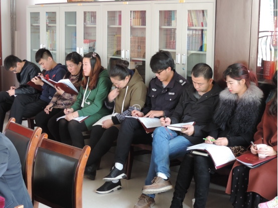 青海物產(chǎn)朝陽物流開發(fā)投資有限公司召開&ldquo;黨的十九大精神專題學(xué)習(xí)月&rdquo;活動(dòng)動(dòng)員部署會